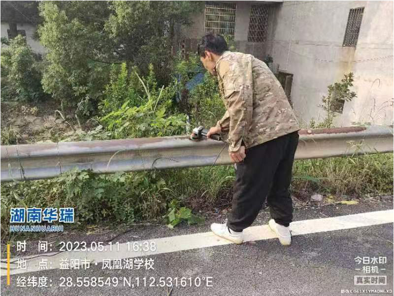 波形护栏旧板翻新